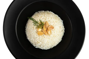 صحن رز ابيض