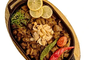 صاجيه معلاق